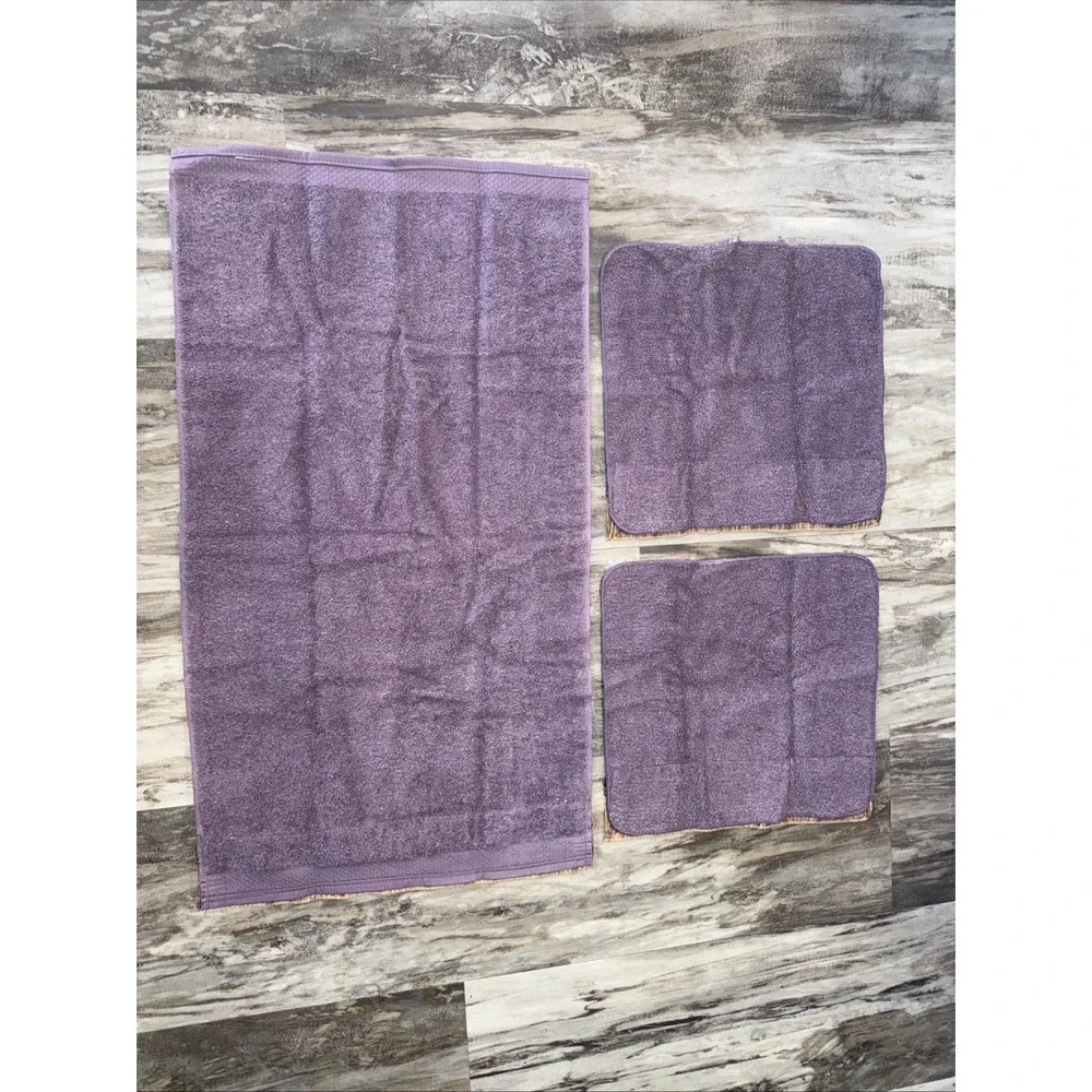 Vintage 3 Piece Set 1 Hand Towel 2 Washcloths Lavender Decorative Embellished